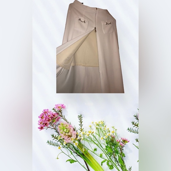 πΉ-White zip up front skirt- - Picture 3 of 9